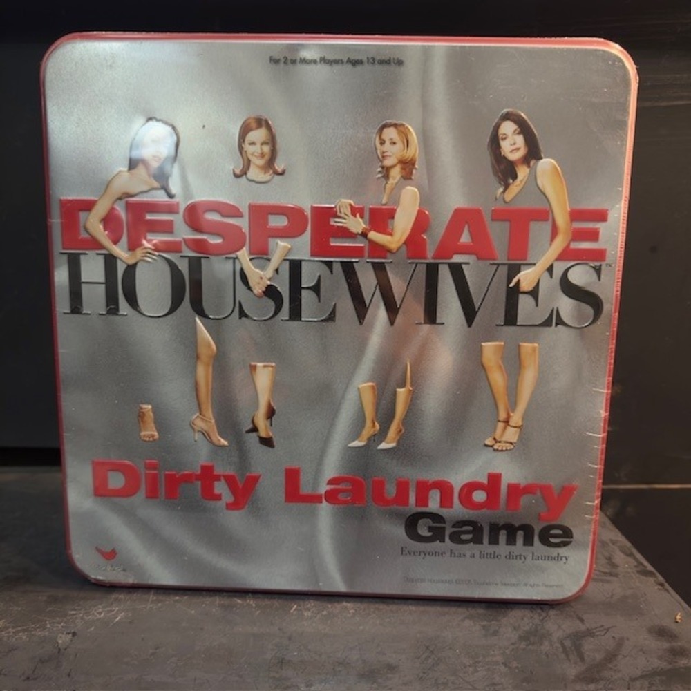 Desperate Housewives Dirty Laundry Board Game Everyone Has A Little Dirty... NEW